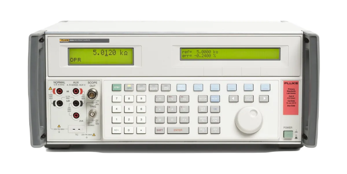 Многоцелевой калибратор Fluke 5502A